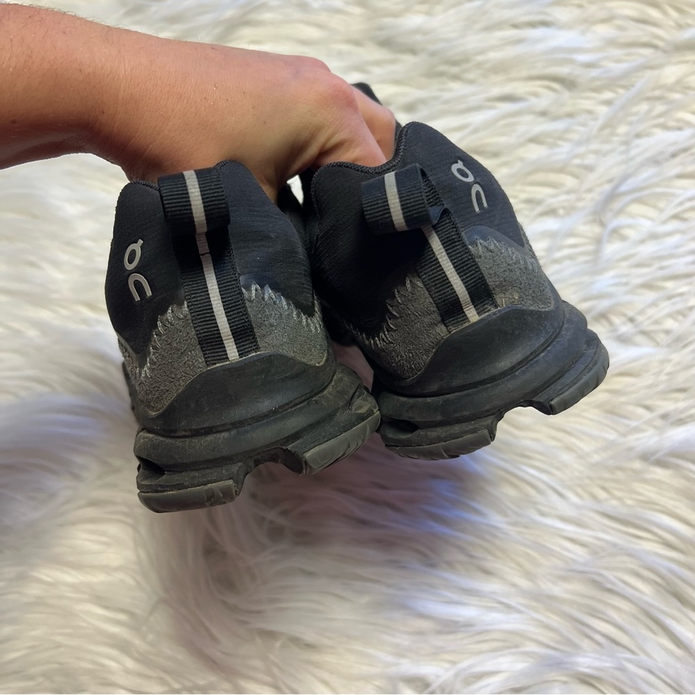 On running cloudaway quick lace active shoes - Picture 8 of 9